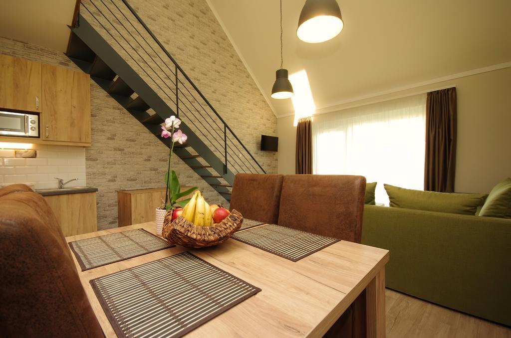 Almasy Apartmanhaz Gyula Ngoại thất bức ảnh