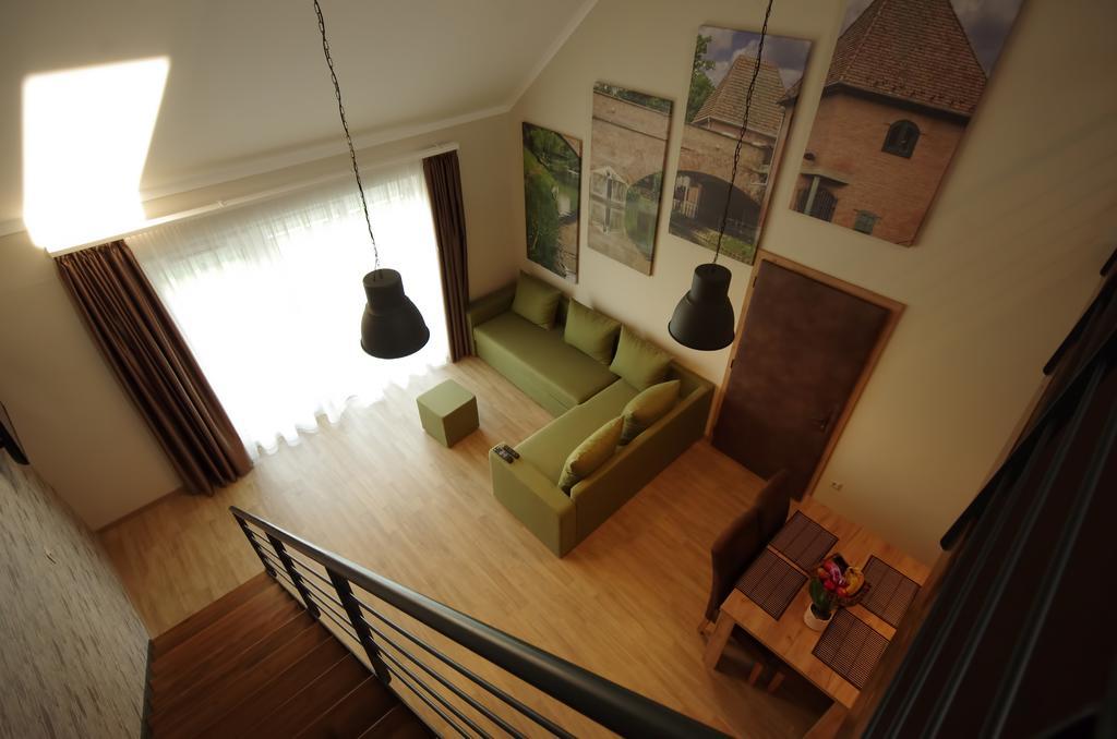 Almasy Apartmanhaz Gyula Ngoại thất bức ảnh